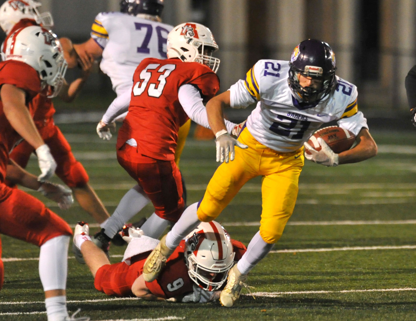 102320-qc-spt-dewitt-assum fball-184